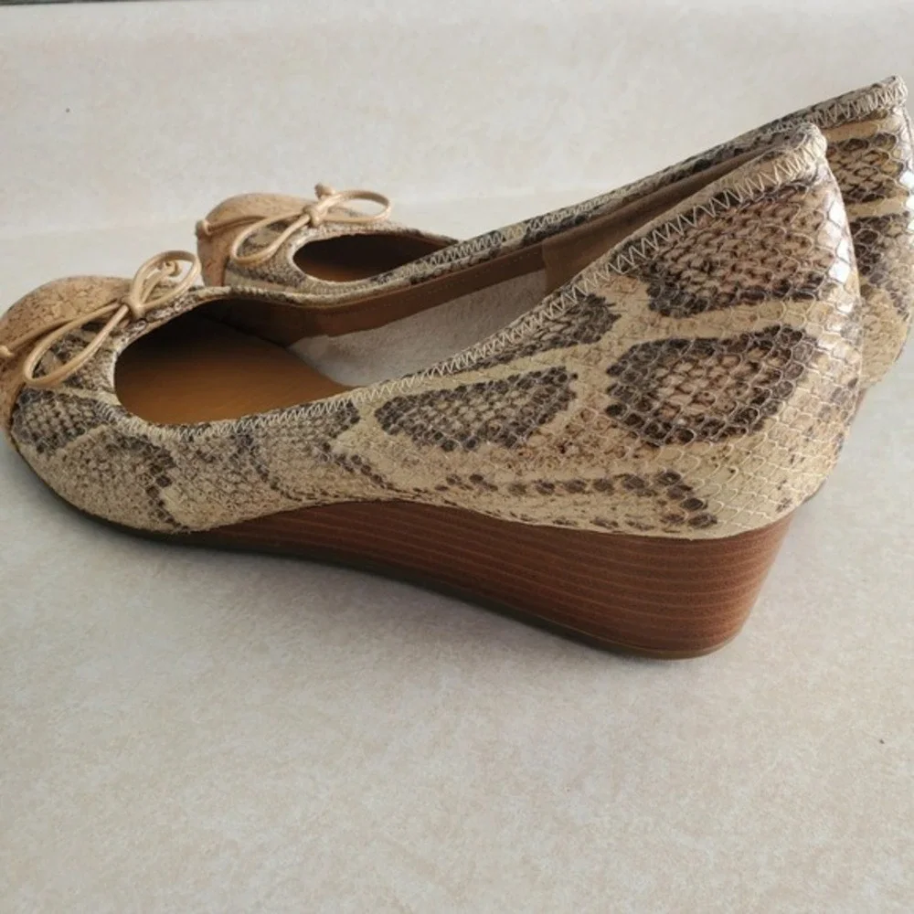 Cole Haan‎ Air Tali Cork Wedge Snake Print Leather Cream Casual Boho SZ:10.5